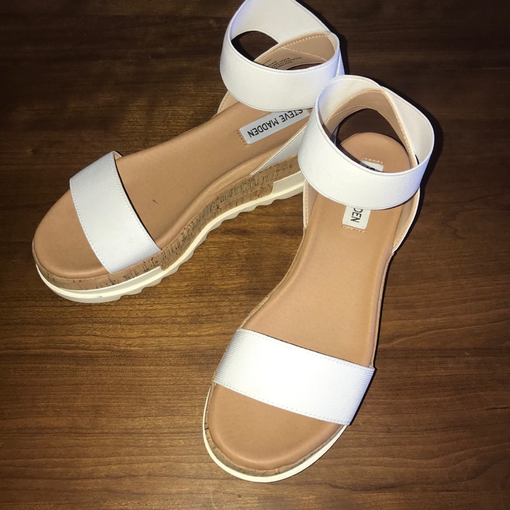 Steve Madden Elba Wedge Sandal Size 7 - white